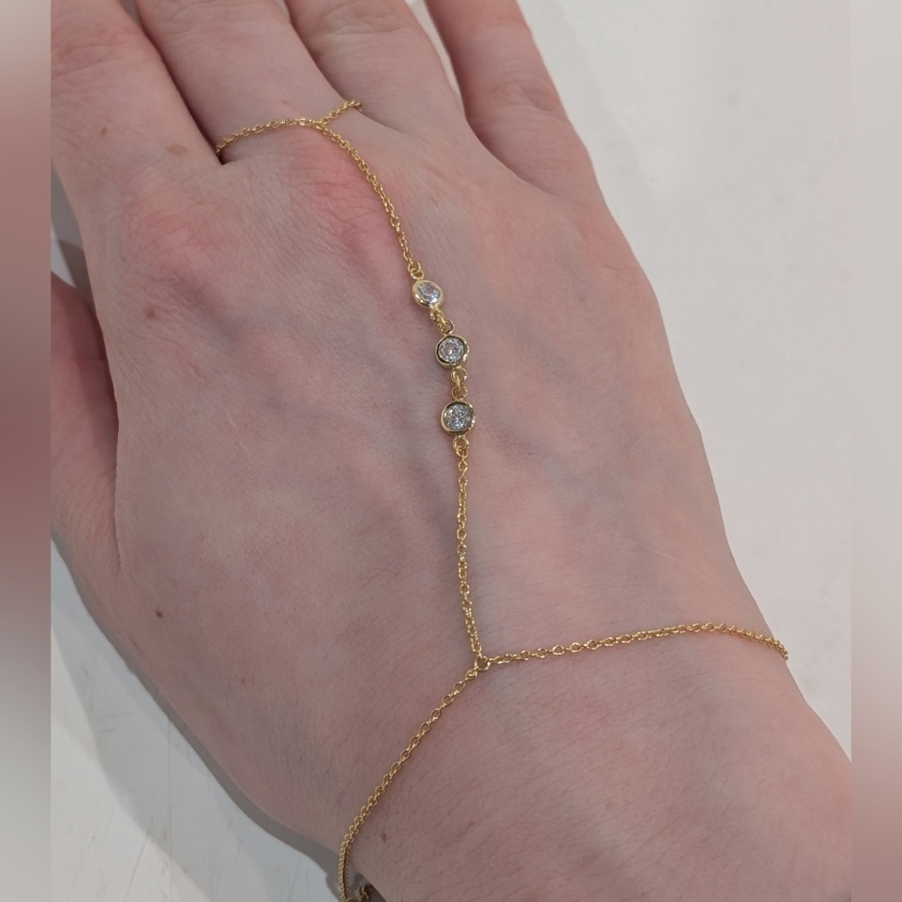 Gold & Rhinestone Bracelet Brand New 😃
